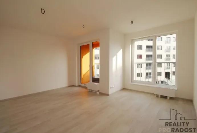 Pronájem bytu 1+kk, Praha - Uhříněves, Ke kříži, 33 m2
