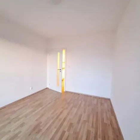 Pronájem bytu 2+kk, Praha - Holešovice, Malá Plynární, 36 m2