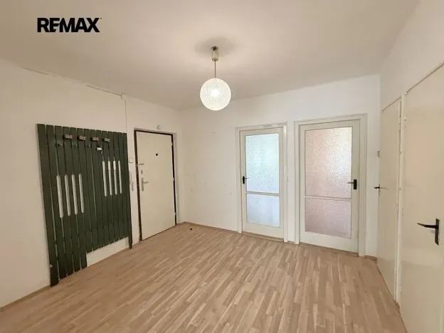 Pronájem bytu 2+1, Praha - Vršovice, Sámova, 70 m2