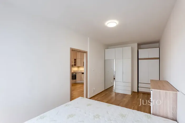Pronájem bytu 2+kk, Praha - Modřany, Soukalova, 55 m2
