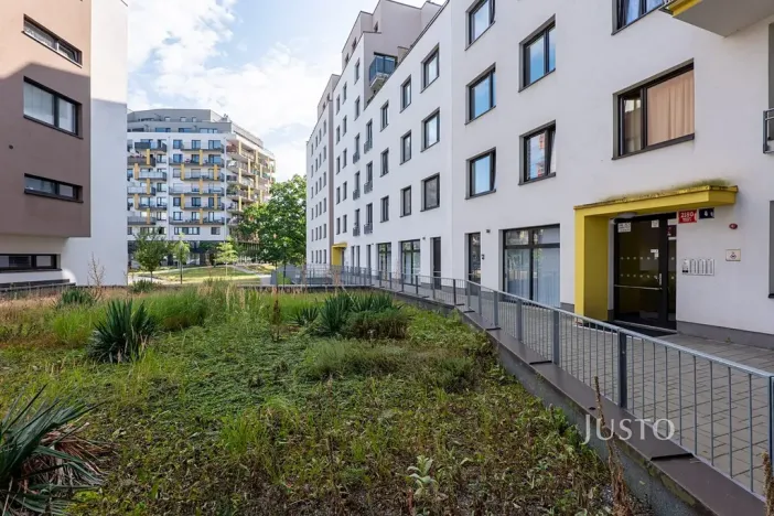 Pronájem bytu 2+kk, Praha - Modřany, Soukalova, 55 m2