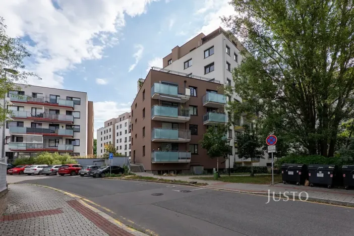 Pronájem bytu 2+kk, Praha - Modřany, Soukalova, 55 m2