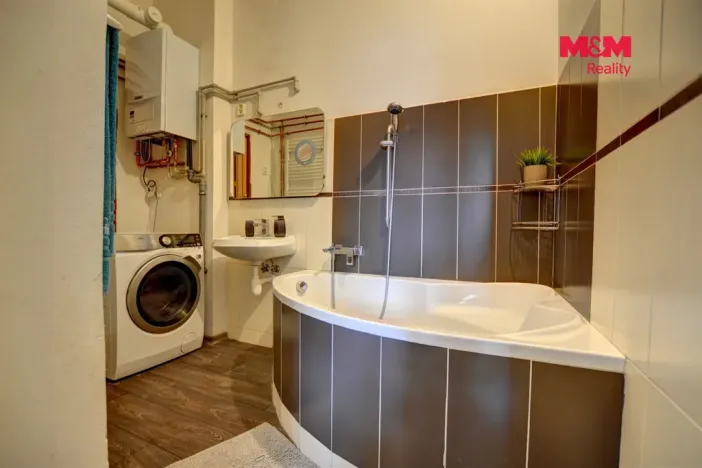 Pronájem bytu 2+1, Hostinné, Horská, 54 m2