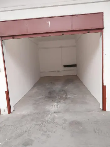 Pronájem garáže, Praha - Holešovice, Veletržní, 18 m2