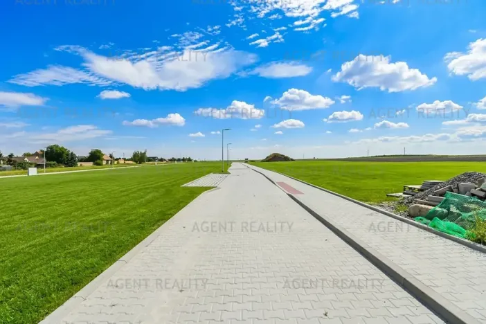 Prodej pozemku pro bydlení, Slaný, 932 m2