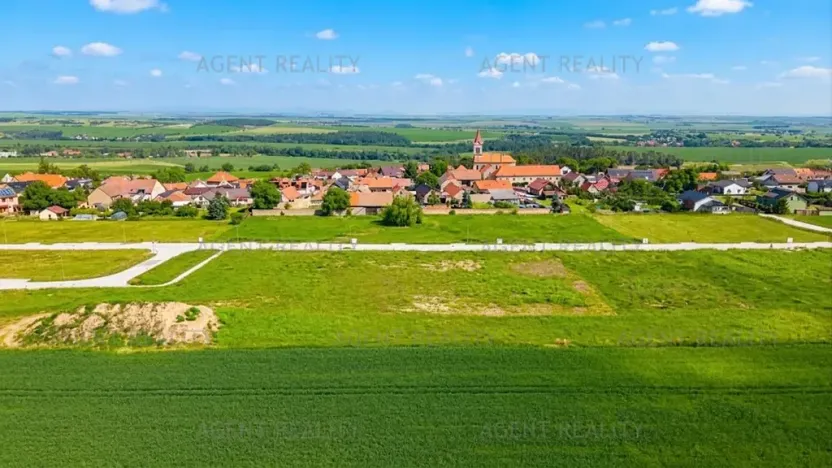 Prodej pozemku pro bydlení, Slaný, 879 m2