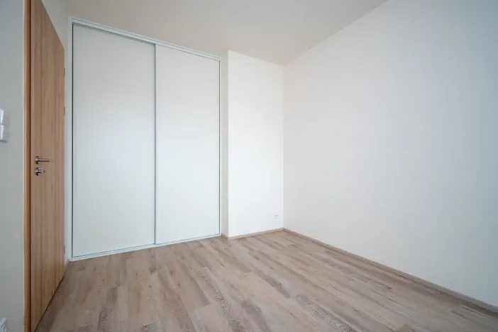 Pronájem bytu 2+kk, Praha - Holešovice, Jankovcova, 43 m2
