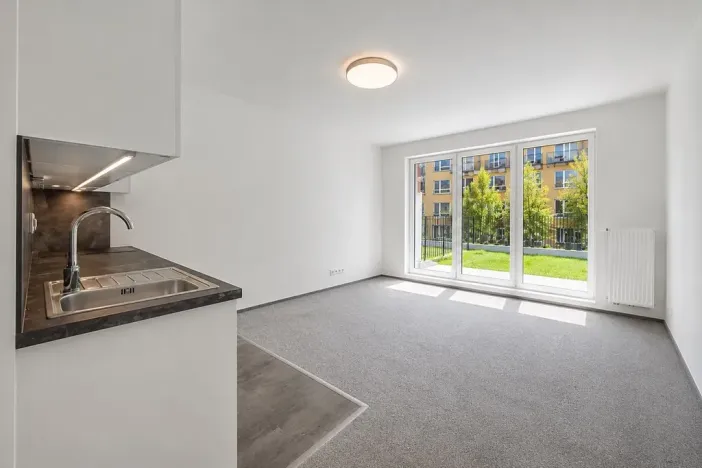 Pronájem bytu 1+kk, Praha - Vysočany, Gerstelova, 32 m2