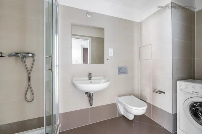 Pronájem bytu 1+kk, Praha - Holešovice, V háji, 31 m2