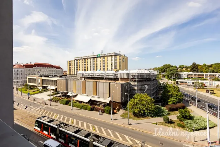 Pronájem bytu 2+kk, Praha, Táboritská, 43 m2