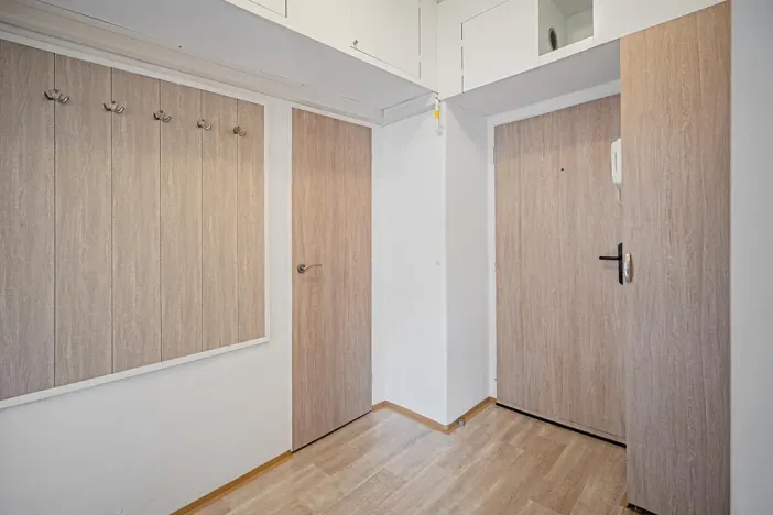 Pronájem bytu 2+kk, Praha - Žižkov, Biskupcova, 41 m2