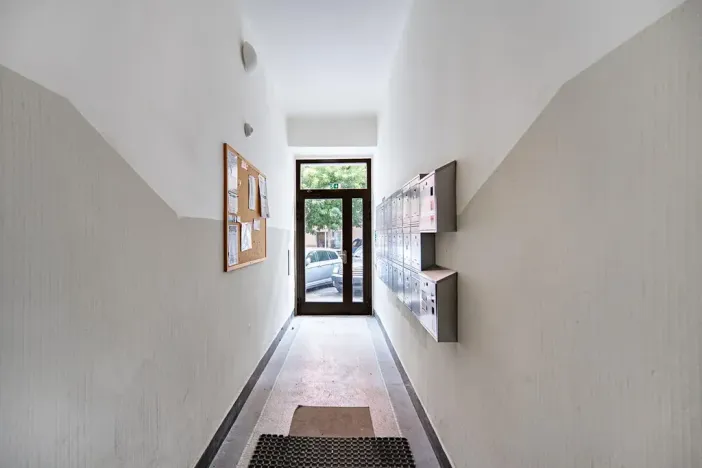 Pronájem bytu 2+kk, Praha - Žižkov, Biskupcova, 41 m2