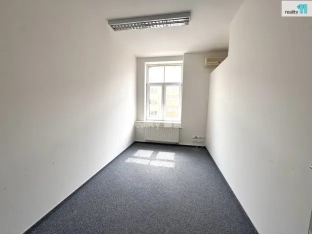 Pronájem kanceláře, Praha - Vysočany, Kolbenova, 91 m2