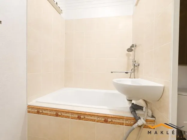 Prodej bytu 2+1, Třebíč - Nové Dvory, Fr. Hrubína, 47 m2