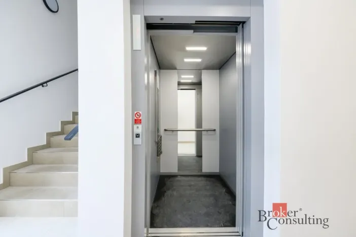Pronájem bytu 2+kk, Plzeň - Jižní Předměstí, Železná, 56 m2