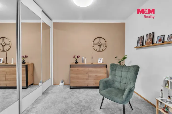 Prodej bytu 2+1, Valdice, Sídliště, 66 m2