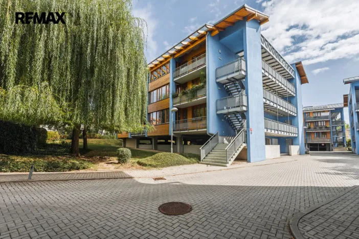 Pronájem bytu 2+kk, Praha - Liboc, U stanice, 69 m2