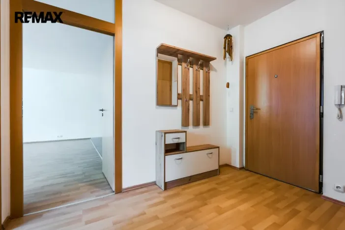 Pronájem bytu 2+kk, Praha - Liboc, U stanice, 69 m2