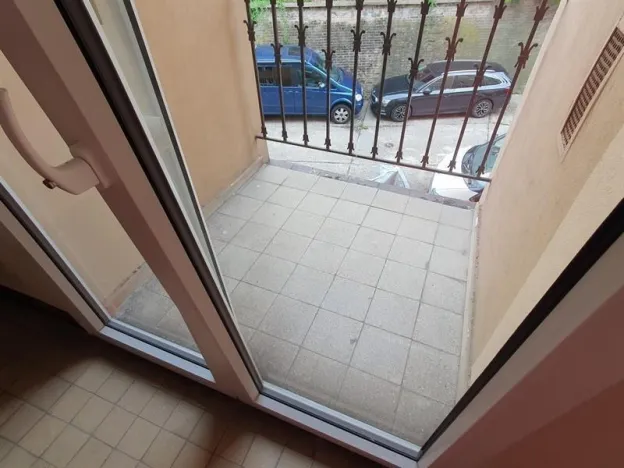 Pronájem bytu 2+1, Praha - Podolí, Podolská, 75 m2