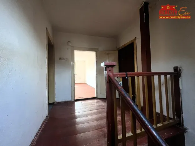 Prodej rodinného domu, Hronov - Velký Dřevíč, 260 m2