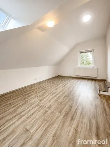 Pronájem bytu 2+kk, Malhostovice, 53 m2