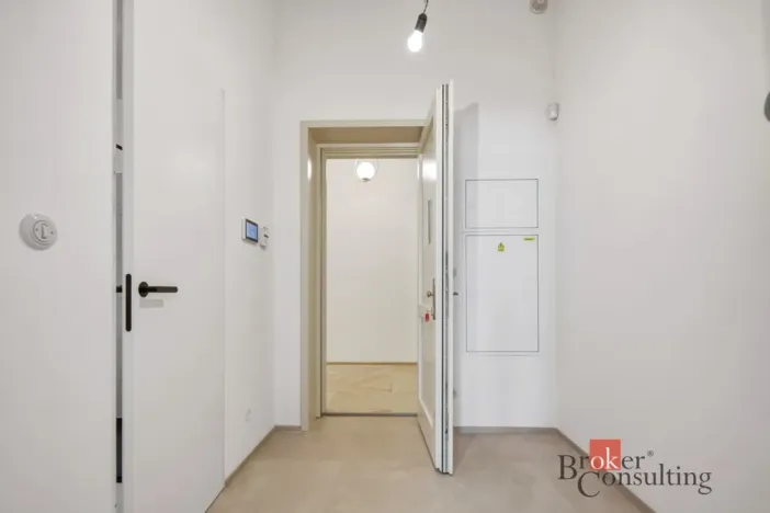 Prodej bytu 1+kk, Jince, Slavíkova, 46 m2