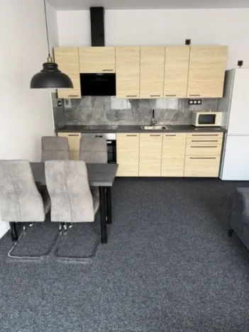 Pronájem bytu 2+kk, Beroun, Husova, 37 m2