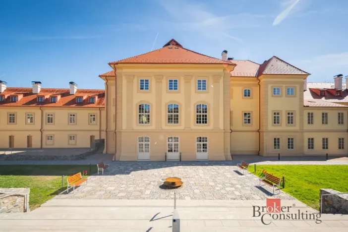 Prodej bytu 2+kk, Jince, Slavíkova, 85 m2
