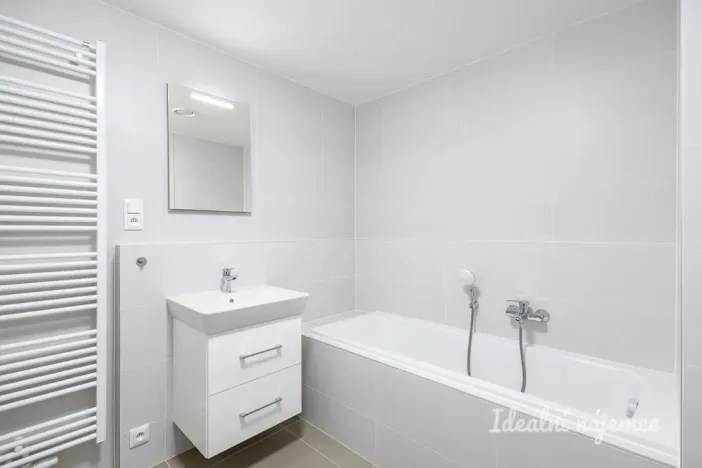 Pronájem bytu 2+kk, Brandýs nad Labem-Stará Boleslav, Josefa Truhláře, 52 m2