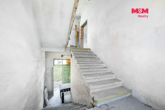 Prodej komerční nemovitosti, Kynšperk nad Ohří, Nádražní, 1300 m2