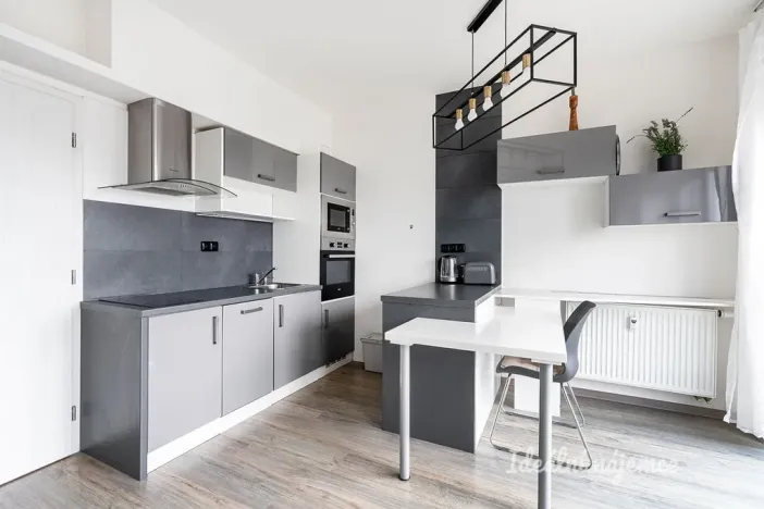 Pronájem bytu 1+kk, Praha - Libeň, Chlumčanského, 40 m2
