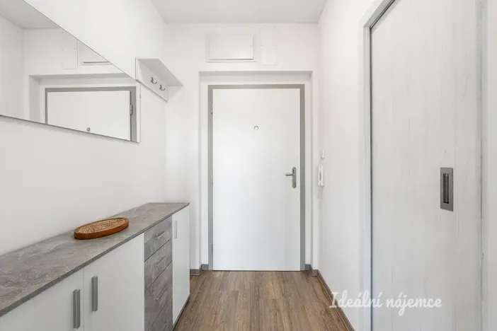 Pronájem bytu 1+kk, Praha - Libeň, Chlumčanského, 40 m2