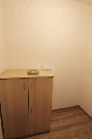 Pronájem bytu 2+kk, Praha - Kbely, Sedlářova, 57 m2