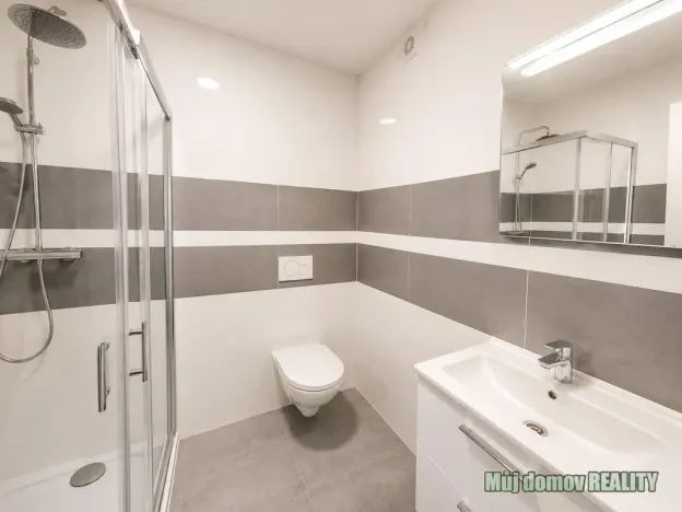 Pronájem bytu 2+1, Praha - Libeň, Vacínova, 43 m2