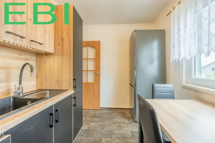 Prodej bytu 3+1, Červený Újezd, U Okálu, 62 m2