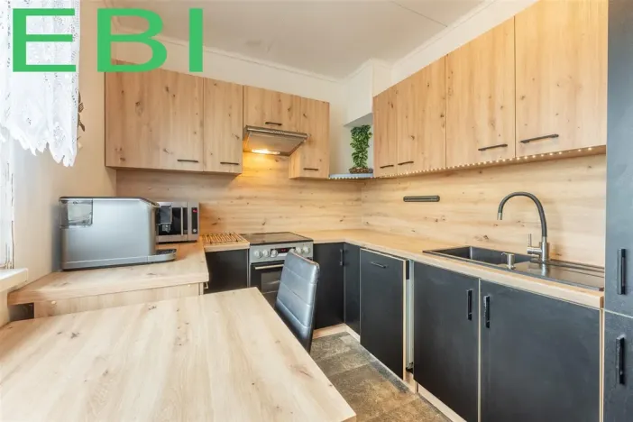 Prodej bytu 3+1, Červený Újezd, U Okálu, 62 m2