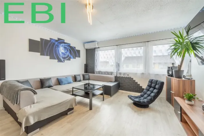 Prodej bytu 3+1, Červený Újezd, U Okálu, 62 m2