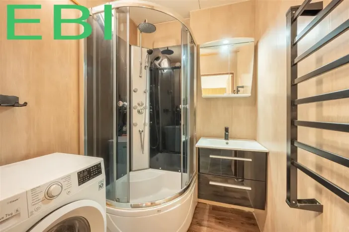 Prodej bytu 3+1, Červený Újezd, U Okálu, 62 m2