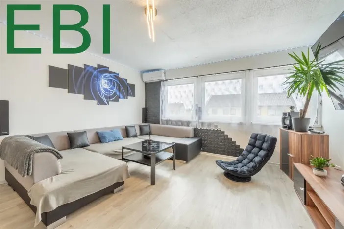 Prodej bytu 3+1, Červený Újezd, U Okálu, 82 m2