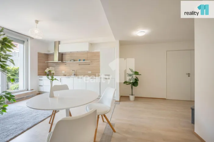 Prodej bytu 2+kk, Praha - Smíchov, Švédská, 56 m2