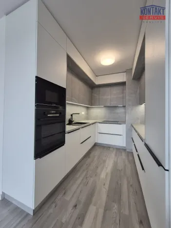 Pronájem bytu 2+kk, České Budějovice, Vrbenská, 64 m2