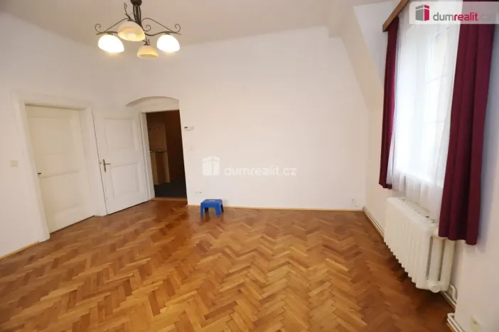Pronájem bytu 4+1, Karlovy Vary, Moskevská, 130 m2