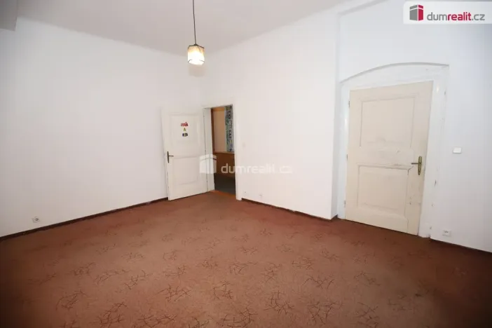 Pronájem bytu 4+1, Karlovy Vary, Moskevská, 130 m2