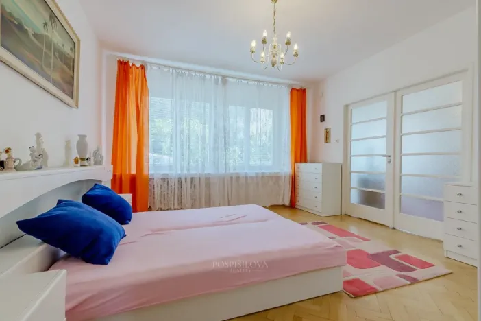 Prodej atypického bytu, Praha - Smíchov, U Šalamounky, 100 m2