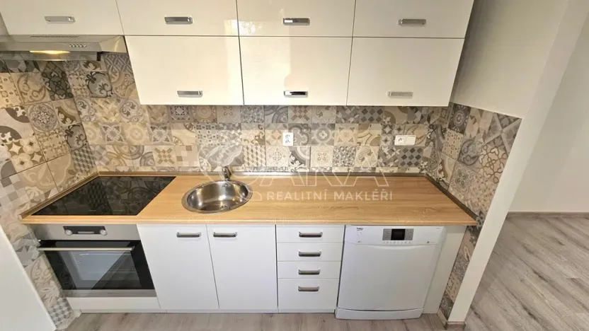 Pronájem bytu 2+kk, Beroun - Beroun-Město, Slapská, 43 m2