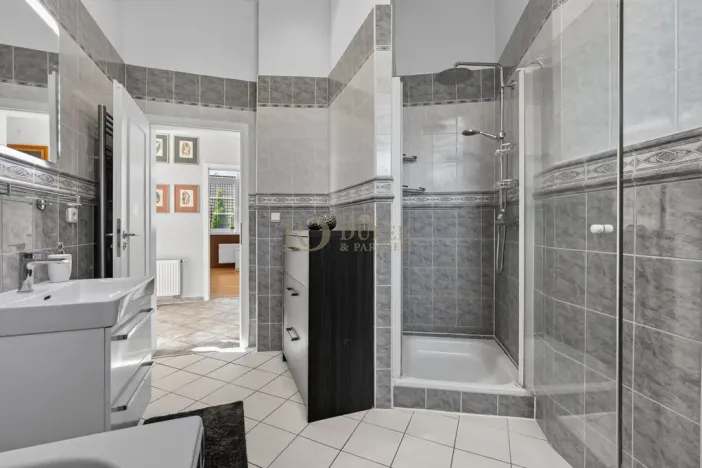 Prodej rodinného domu, Kladno, Ve Strnadovně, 228 m2