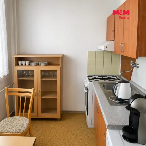 Pronájem bytu 1+1, Seč, Sídl. 9. května, 32 m2