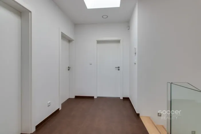 Pronájem rodinného domu, Praha - Horní Počernice, U Zimoviště, 137 m2