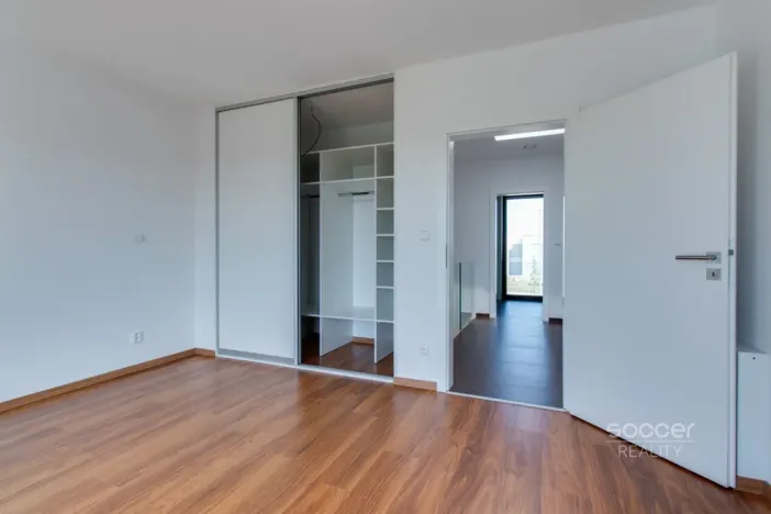 Pronájem rodinného domu, Praha - Horní Počernice, U Zimoviště, 137 m2
