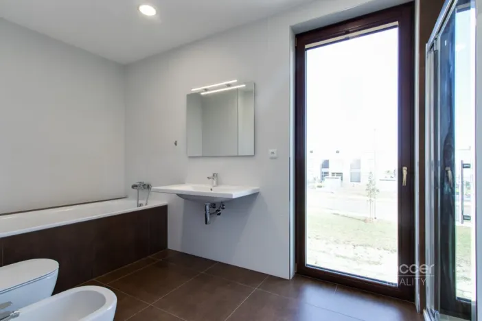Pronájem rodinného domu, Praha - Horní Počernice, U Zimoviště, 137 m2